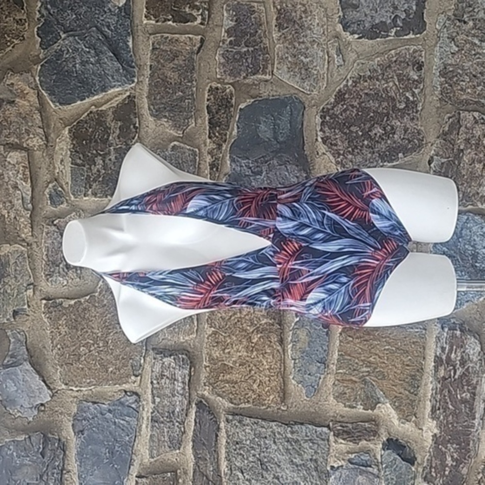 NWT PALM PRINT ONE PIECE SWIMSUIT:WTFredericks of Hollywood Size L